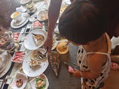 -雍和会海鲜姿造自助(湖东路店)