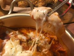 锅炒芝士年糕-富乐满韩国正宗炸鸡韩国料理(虹泉路店)