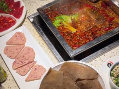 -二荆条·蜀鲜汇城市森林火锅
