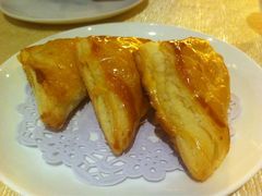 榴莲酥-唐宫海鲜舫