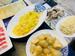 -楼外楼大刀肉传统火锅居(幸福街店)