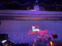 -INLOVE Live House
