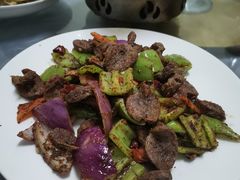 爆全腰-东北菜冰城一家人