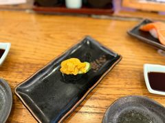-元祖ぶっち切り寿司 魚心(三宫店)