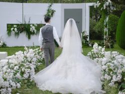 -伯瓷皇后婚纱艺术空间