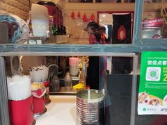 -沪上阿姨·精选茶饮(南浦路店)