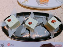 秋色之恋-点都德(长泰广场店)