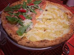 双拼披萨-Primo·丽莫意大利窑烤披萨