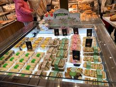 -罗森尼娜(德思勤店)