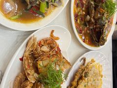 -覃记海鲜美食餐厅