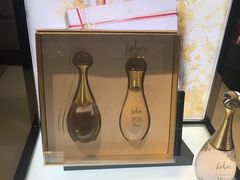 -DFS迪斐世(香港广东道店)