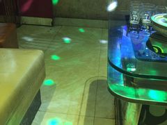 -乐唱氧吧量贩式KTV