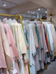 -一揽芳华汉服旗袍体验馆(拙政园店)