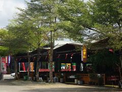 -三亚火车头万人海鲜广场