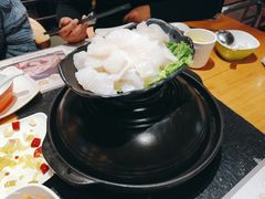 -洪氏嗨捞·广东猪肚鸡·椰子鸡火锅(西咸万象城店)