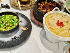 -桂满陇·手作小笼包&江南叫花鸡(中山公园店)