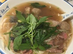 -美奈小馆·越南料理(中航城君尚购物中心店)