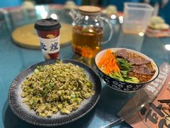 -壹阁胡羊焖饼(特色小吃街店)
