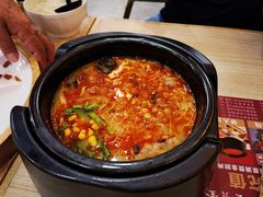 -花馬肆.云南过桥米线(汉神购物广场现场熬汤店)