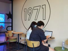 -星巴克臻选(上海长风大悦城店)