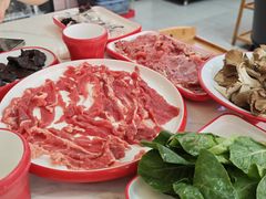 -毛辣果·贵州红酸汤牛肉火锅(西单店)