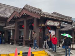 -慈城服务区-停车场