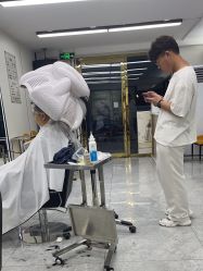 -Mika美嘉·烫染连锁