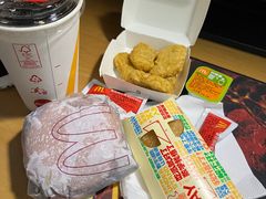 -麦当劳(轻轨曹杨路店)