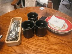 -I HOLIC艾豪丽披萨(KKone店)