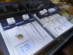 -沐渔二手奢侈品黄金手表包包回收·中古店(广州塔店)