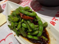 -肥肥虾庄·金牌油焖大虾(汉街SKP店)