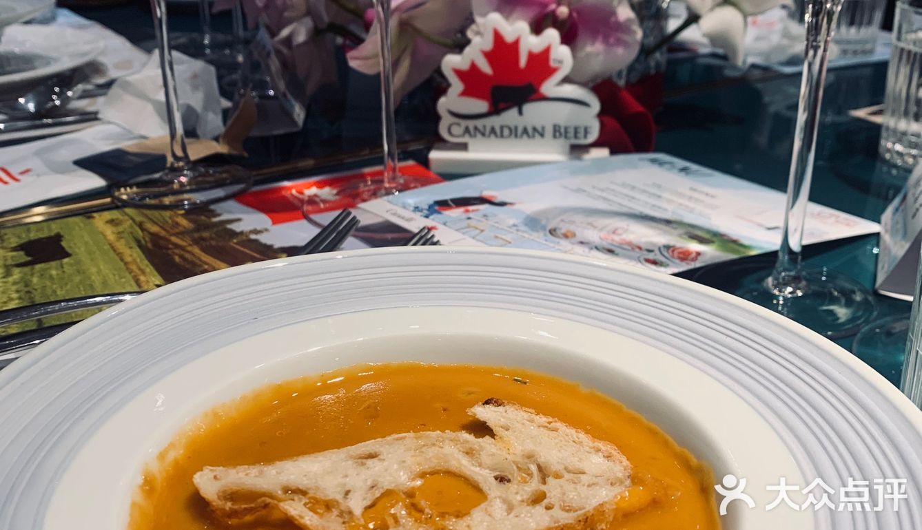 加拿大美食佳酿节，吃肉喝酒不负春光