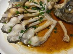 -亚哈饭店(梅园新村小区店)