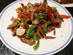 -鱼鲜饭香·招牌汽锅剁椒鱼头王