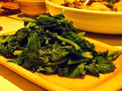 清炒豆苗-龙门阵茶屋川菜馆(武康路店)