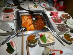 -海底捞火锅鲜切牛肉主题店(长寿路店)