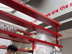 -UNI UNI(环亚凯瑟琳店)