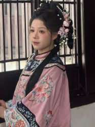 -一揽芳华汉服旗袍体验馆(拙政园店)