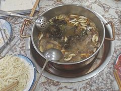 -乳仔牛牦牛汤锅 烤羊排(松潘古城店)