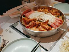 -黄记煌三汁焖锅(新佳丽江汉路店)