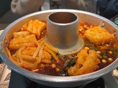 -顶上头•螺蛳粉火锅(德思勤复地星光店)