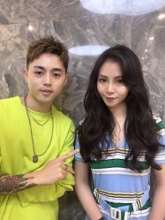 -Rise Hair上升造型
