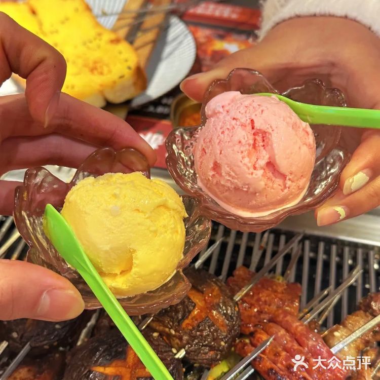 阿里嘎多美羊羊桑🐑今天吃咩咩烤烤.紫苏烤羊腿🐑