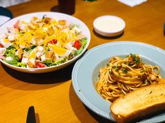 老教堂色拉-JINNS锦时 steak&pizza(浸信会礼拜堂旧址店)