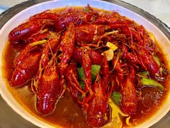 香辣小龙虾-尚之韵音乐餐厅