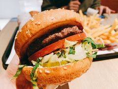-The Habit Burger Grill 哈比特汉堡(复兴soho店)