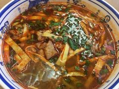 -关陇秦脉凉皮·油泼面(工农路圆融广场店)