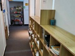 -两知·自习室(三峡广场总店)