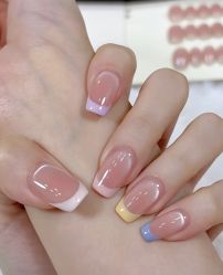 -桃色美甲沙龙