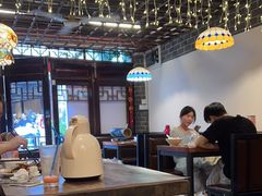 -老街坊餐吧